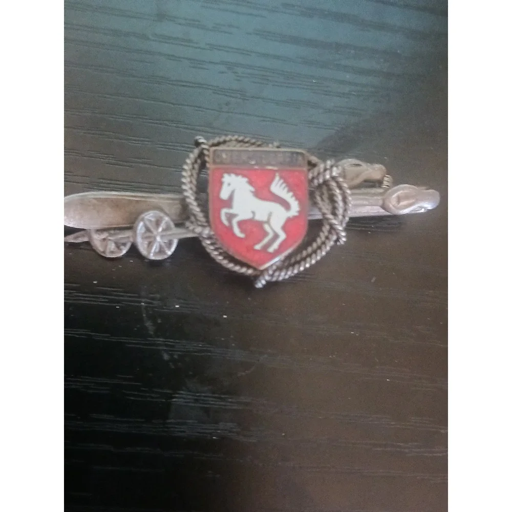 Vtg Silver Enamel Oberstdorf Skiing Pin W Germany 10th Special Forces Style Tro
